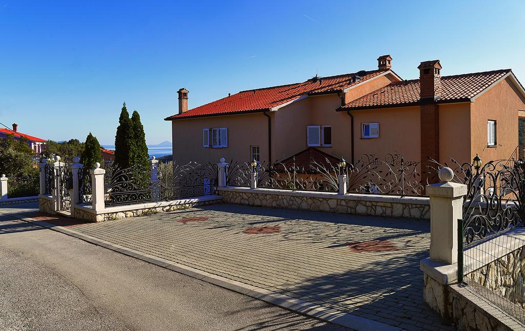 Apartments Villa Venera Labin  Extérieur photo