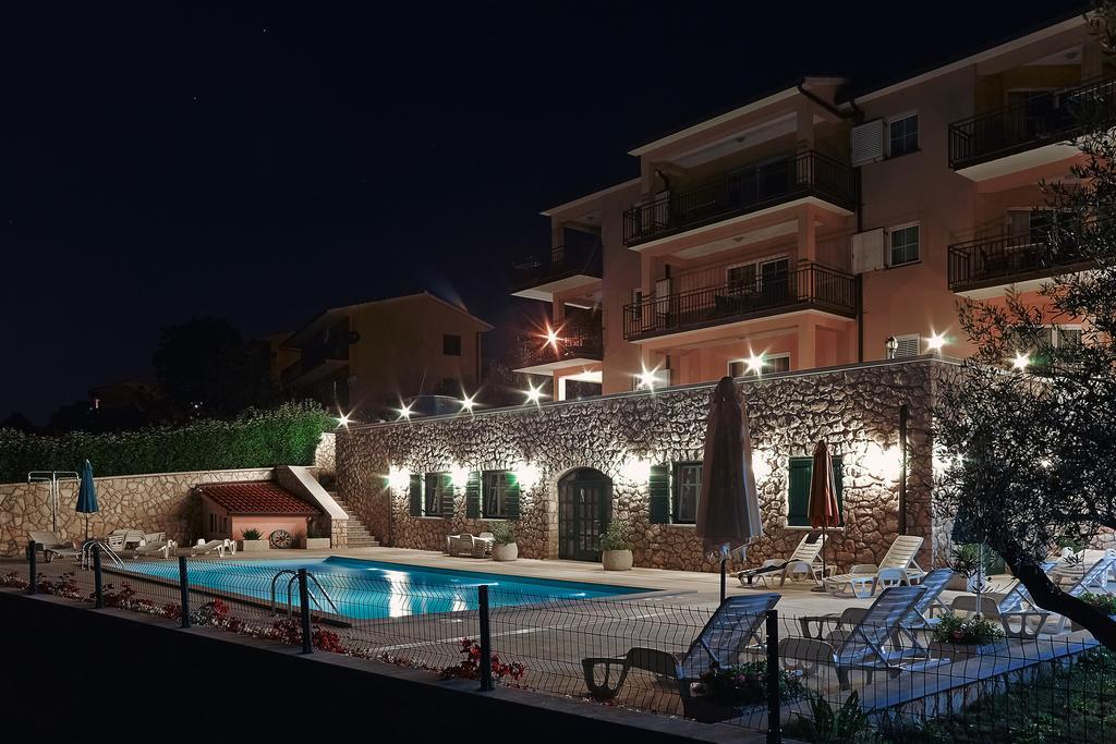 Apartments Villa Venera Labin  Extérieur photo